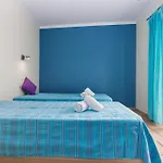 Refurbished Beachfront House, Pool, Ac, Wifi, Albufeira, Sea View * אלבופיירה