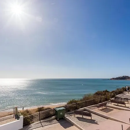 Refurbished Beachfront House, Pool, Ac, Wifi, Albufeira, Sea View Semesterbostad