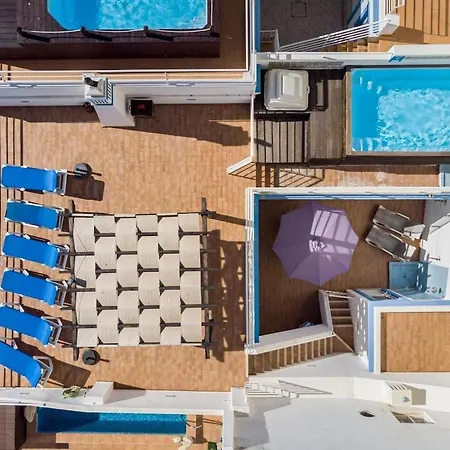 Сasa de vacaciones Refurbished Beachfront House, Pool, Ac, Wifi, Albufeira, Sea View *