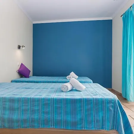 Refurbished Beachfront House, Pool, Ac, Wifi, Albufeira, Sea View * Albufeira